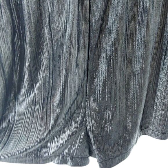 NWT Dainty Hooligan short silver jumpsuit med - Picture 9 of 11